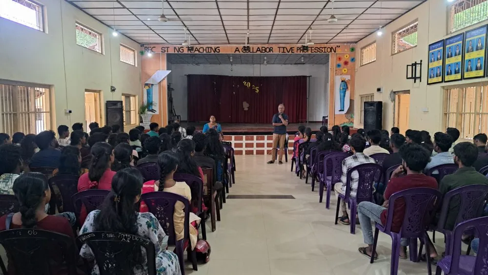 2025 10 Uni Student Meeting Kilinochchi 01 1