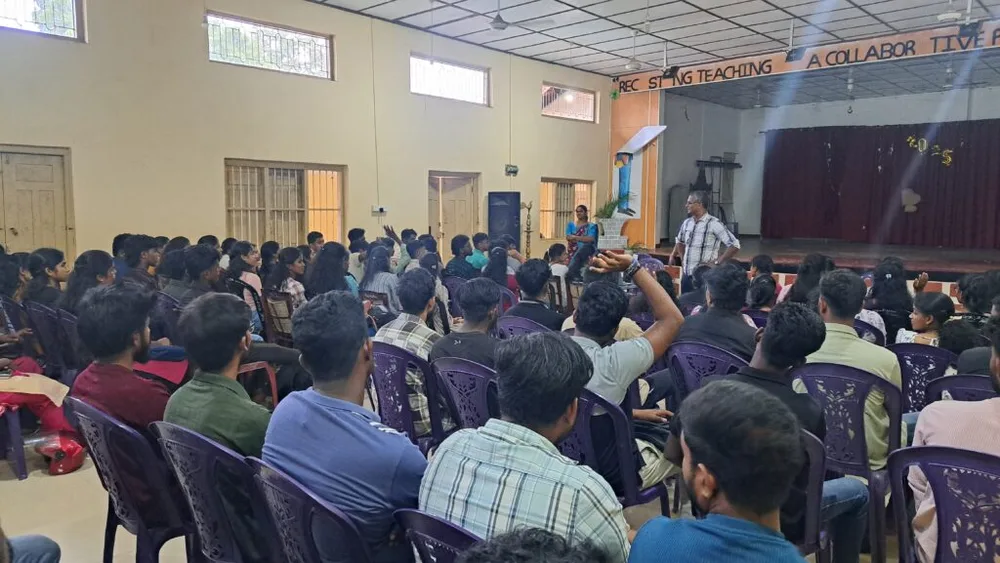 2025 10 Uni Student Meeting Kilinochchi 05 1